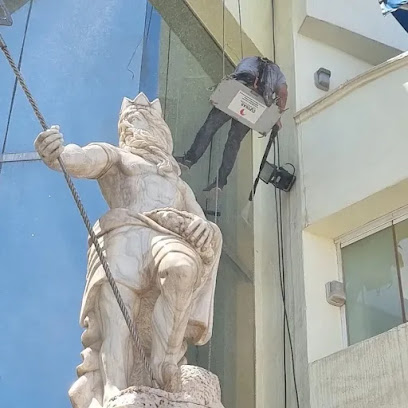 Dirección, horario, teléfono y opiniones de Espinar Pinturas - Pintores Malaga. Trabajos Verticales, Rehabilitación de Fachadas y Amianto en Málaga