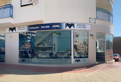 Dirección, horario, teléfono y opiniones de Miguel Cáceres Pinturas en Estepona