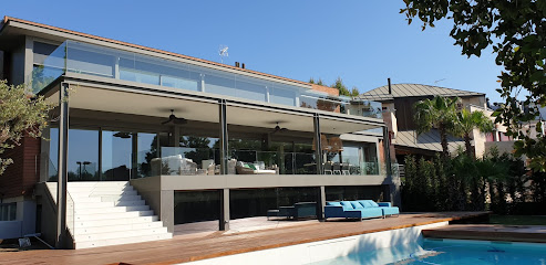 Dirección, horario, teléfono y opiniones de Pintores Enzo en Terrassa