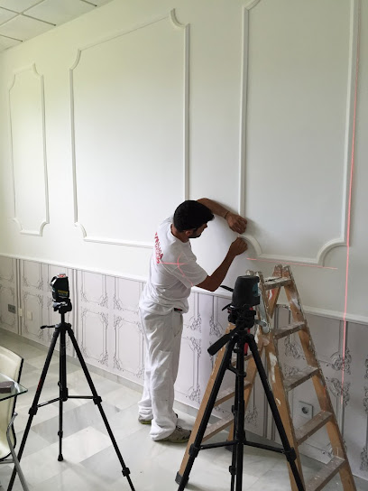 Dirección, horario, teléfono y opiniones de Pintores Málaga Colors | Multiservicios en Málaga