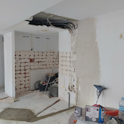 Dirección, horario, teléfono y opiniones de Pintorrevieja en Torrevieja