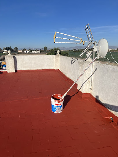 Dirección, horario, teléfono y opiniones de Pinturas y Decoraciones Adrián en Torrevieja