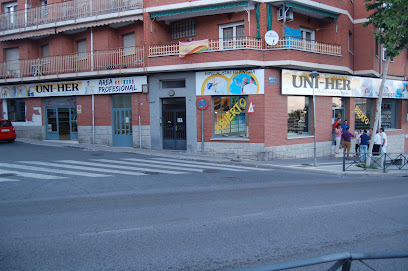 Dirección, horario, teléfono y opiniones de Tienda de Pinturas Uni-Her Colmenar en Colmenar Viejo