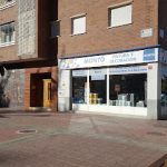 Dirección, horario, teléfono y opiniones de Tiendas Montó Pinturas (Av. de Salvador Allende) en Zaragoza