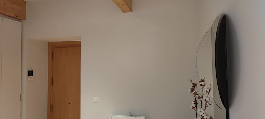 Dirección, horario, teléfono y opiniones de Pinturas Galicia en Santiago de Compostela