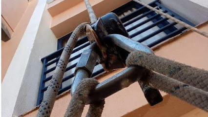 Dirección, horario, teléfono y opiniones de Pinturas Carrasco en Chiclana de la Frontera